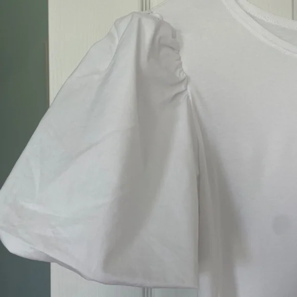 White puff sleeve top - size XL - Picture 2 of 2